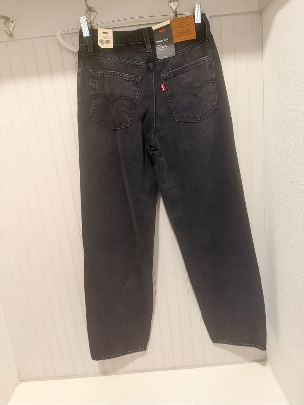 LEVI’s Baggy dad jeans